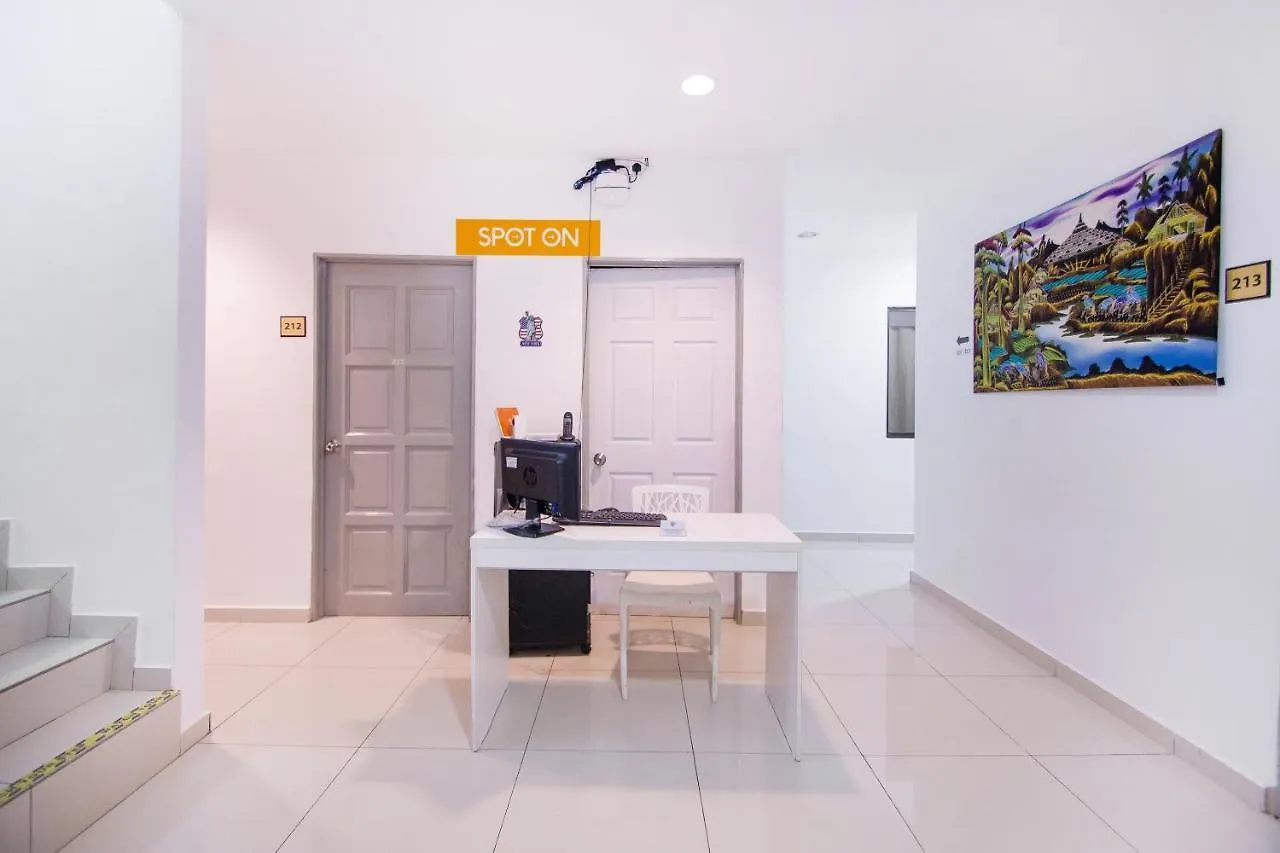 Oyo 89618 Delegant Hotel Куала-Лумпур